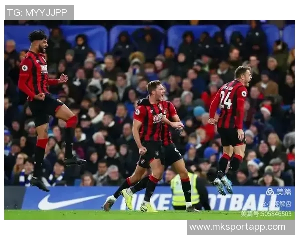 伯恩茅斯半场领先水晶宫2-0竟然在英超积分榜上高居第一 伯恩茅斯半场领先水晶宫2-0竟然在英超积分榜上高居第一