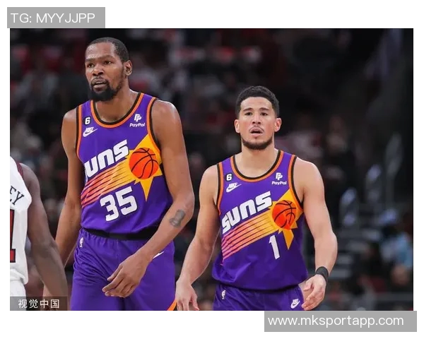 布克表达强烈渴望重返季后赛作为球队领袖他愿意承担更多责任 布克表达强烈渴望重返季后赛作为球队领袖他愿意承担更多责任