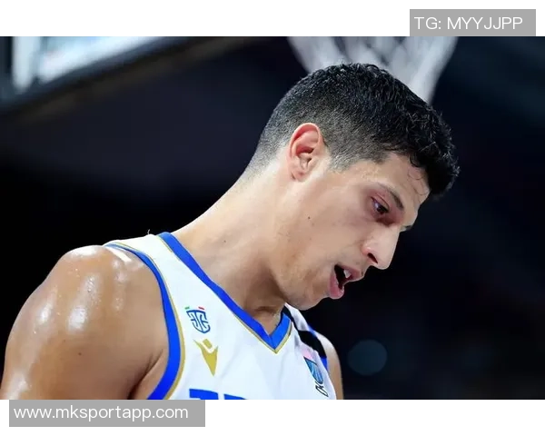 神射手丰泰基奥半场8分钟狂轰14分4三分助力球队逆转胜利