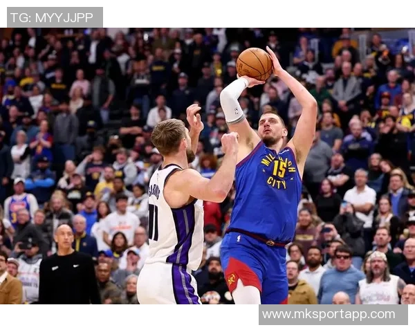 小萨被约基奇剃成地中海漫画家调侃约基奇传球风格幽默搞笑