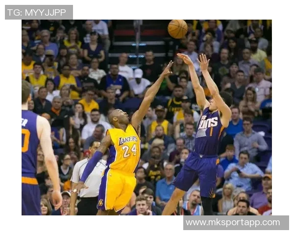 布克回忆科比：我有幸成为他愿意倾诉的少数人之一