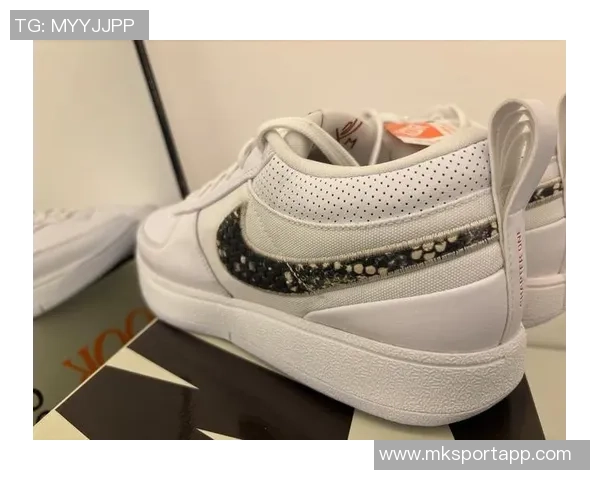 布克致敬斯派克李经典鞋款在纽约闪耀登场的Book2新作