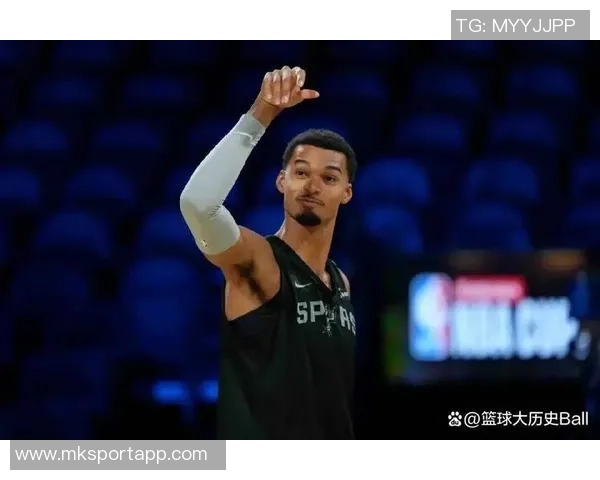 开拓者媒体人调侃交易文班亚马是否需要整支球队来换取