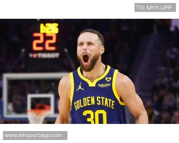 库里首节表现抢眼8投4中斩获11分外加3助攻1封盖展现全能实力 库里首节表现抢眼8投4中斩获11分外加3助攻1封盖展现全能实力