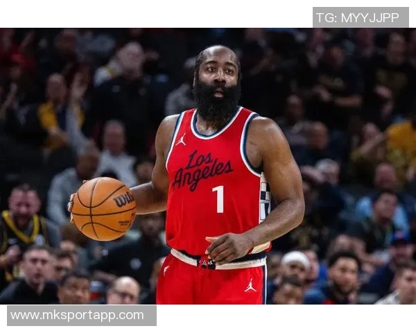 哈登上半场表现平平仅得7分罚球命中率低迷引发关注 哈登上半场表现平平仅得7分罚球命中率低迷引发关注